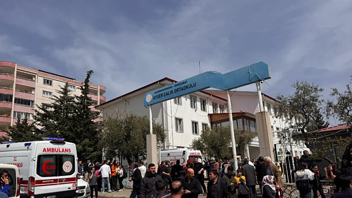 SON DAKİKA… 9 kişi hayatını kaybetmişti… İsa Aras Mersinli’nin katliam yaptığı Ayser Çalık Ortaokulu hakkında yeni gelişme SON DAKİKA… 9 kişi hayatını kaybetmişti… İsa Aras Mersinli’nin katliam yaptığı Ayser Çalık Ortaokulu hakkında yeni gelişme