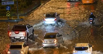 SON DAKİKA: Ankara yağışlara teslim! Cadde ve sokaklar taştı trafik durdu: 1 kişi hayatını kaybetti