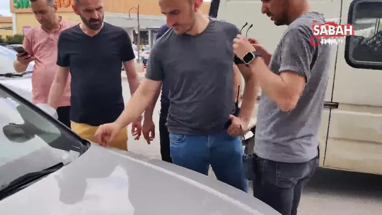 Bursa'da seyir halindeki araca mermi isabet etti | Video