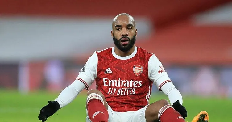 Lacazette Mesut Özil’e başarı diledi