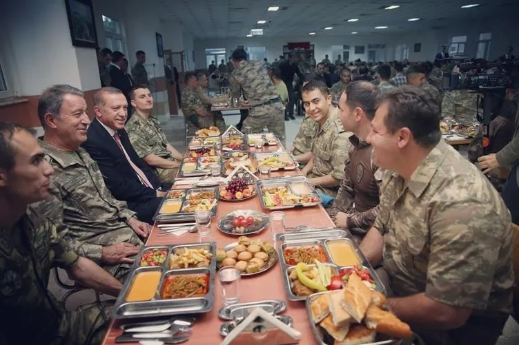 Cumhurbaşkanı Erdoğan'ın fotoğrafları albüm oldu