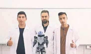 Liseliler insansı robot yaptı