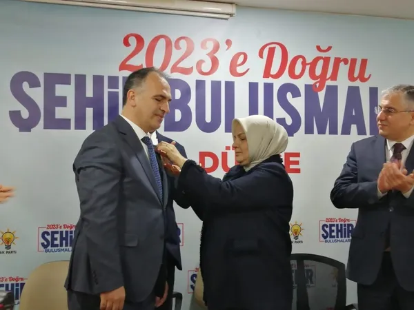 hdpnin-oldugu-ittifakta-ben-yokum-dedi-partisinden-istifa-ederek-ak-partiye-uye-oldu-1681728313820.jpg