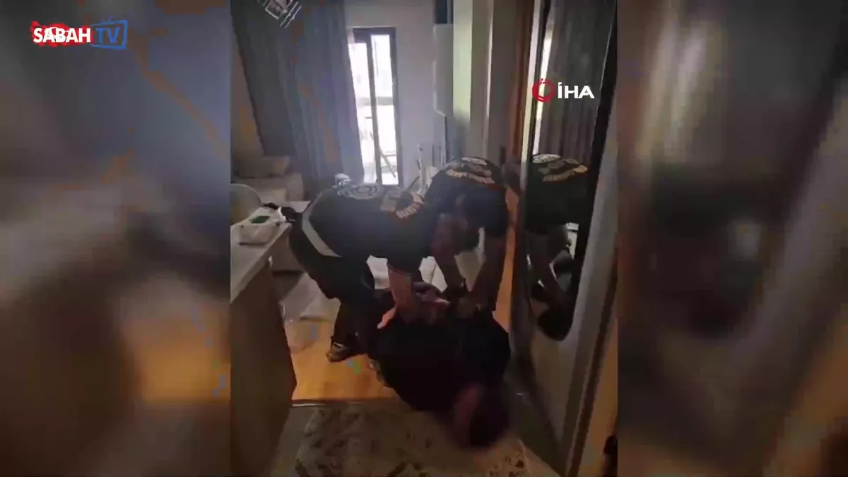 Tunceli’de 100 milyonluk vurgun yapan şebeke çökertildi: 8 şüpheli yakalandı | Video videosunu izle Tunceli’de 100 milyonluk vurgun yapan şebeke çökertildi: 8 şüpheli yakalandı | Video videosunu izle