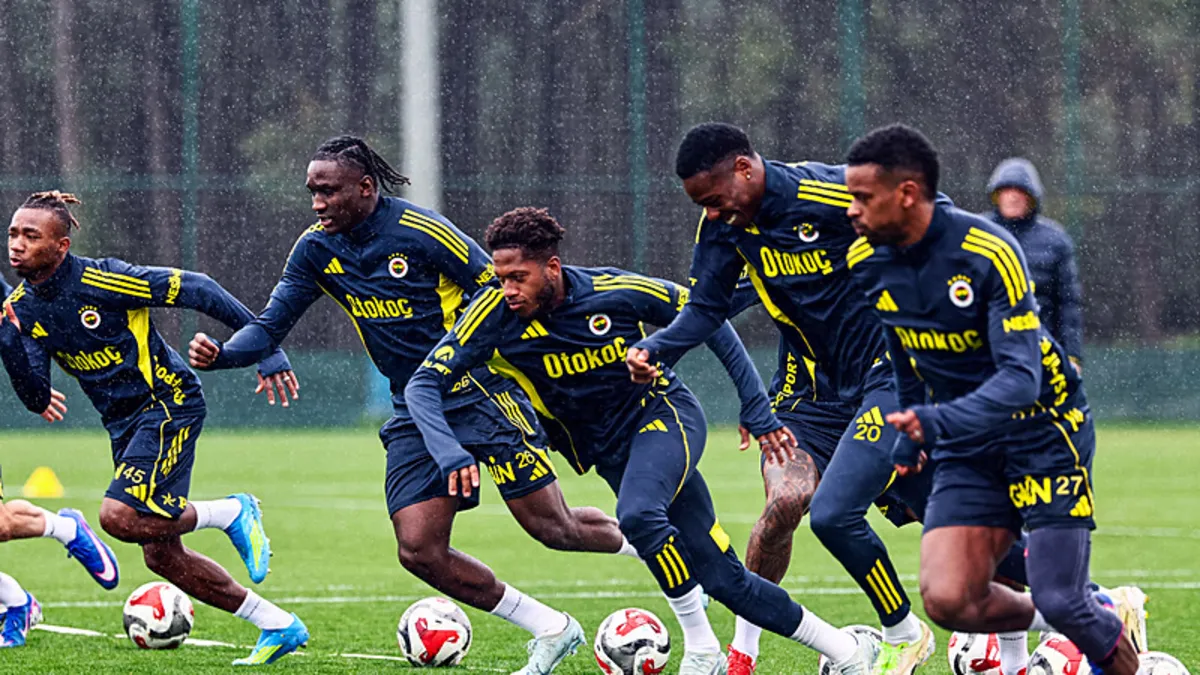 Fenerbahçe, Kayseri'ye 3 eksikle gitti! Fenerbahçe, Kayseri'ye 3 eksikle gitti!