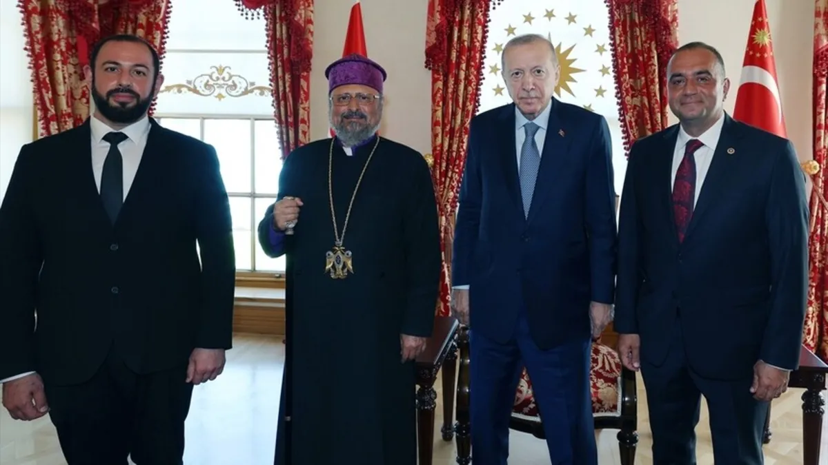 Cumhurbaşkanı Erdoğan Maşalyan ve Sıvacıoğlu’nu kabul etti Cumhurbaşkanı Erdoğan Maşalyan ve Sıvacıoğlu’nu kabul etti
