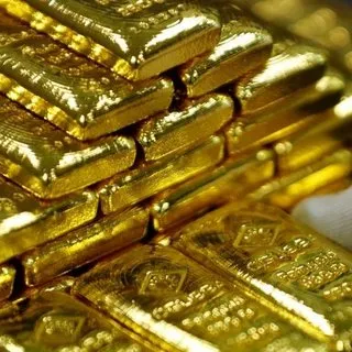 Altın fiyatları Powell’ın konuşması öncesi hafif geriledi
