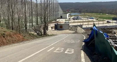 Hastane yolunu ’bütçe yok’ diyerek yapmayan İmamoğlu Koç’un golf sahasına asfalt döktü