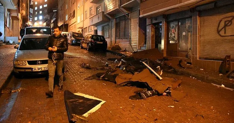 Bahçelievler’de fabrikanın çatısı uçtu