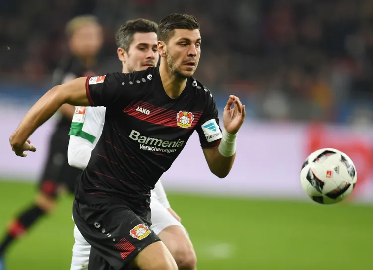 UEFA resmen açıkladı! Galatasaray'dan Fenerbahçe'ye büyük fark