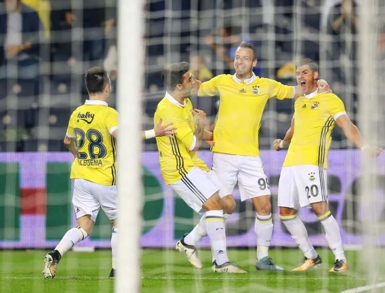 Erman Toroğlu'ndan o isme sert yorum!