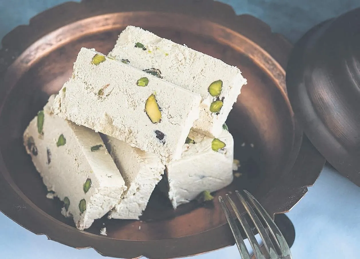 Vazgeçilmez tatlımız helva – İDİL AÇIKALIN Vazgeçilmez tatlımız helva – İDİL AÇIKALIN