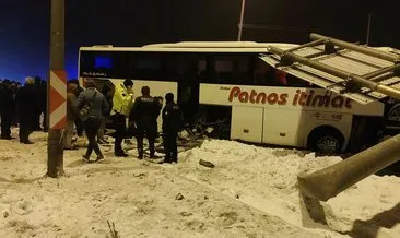 Konya’da yolcu otobüsü bariyerlere çarptı: 25 yaralı