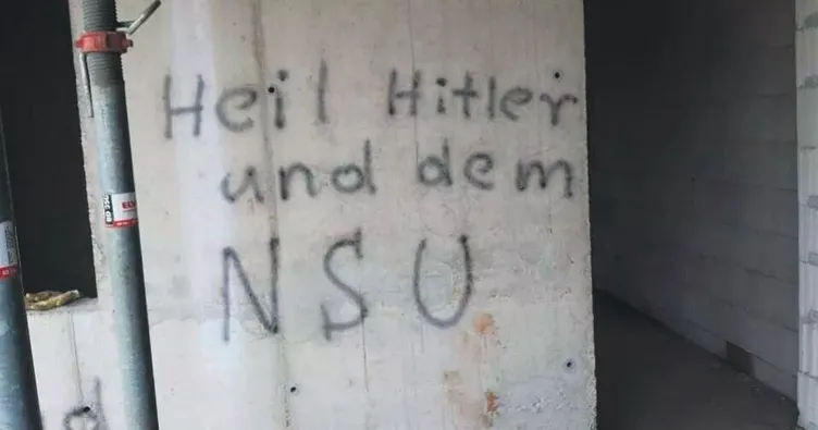 Türk camilerine 23 saldırı oldu