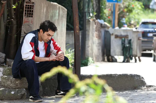 alti-ustu-istanbuldan-ilk-tanitim-adanadan-uzak-istanbula-yasak-kendi-kaderlerini-yeniden-yazma-mucadelesi-1779476283966.jpg