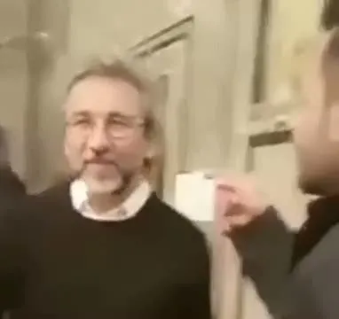 Gurbetçi genç Can Dündar'a haddini bildirdi!