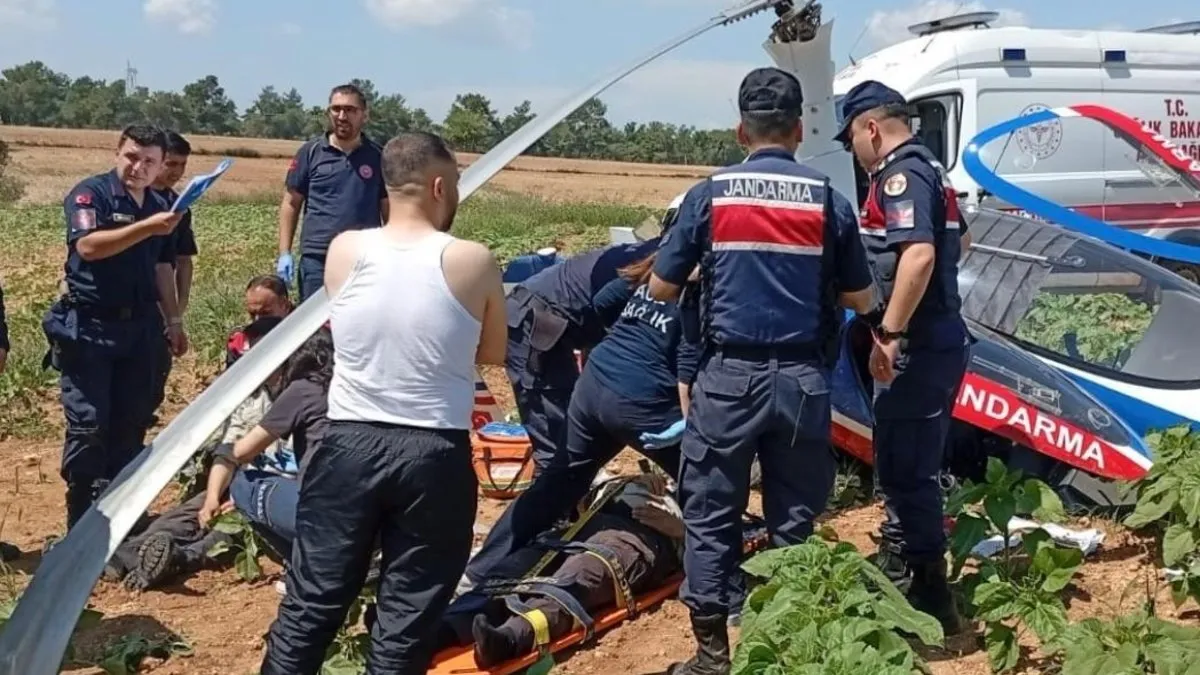Jandarmaya ait helikopter araziye sert iniş yaptı: 2 personel yaralandı