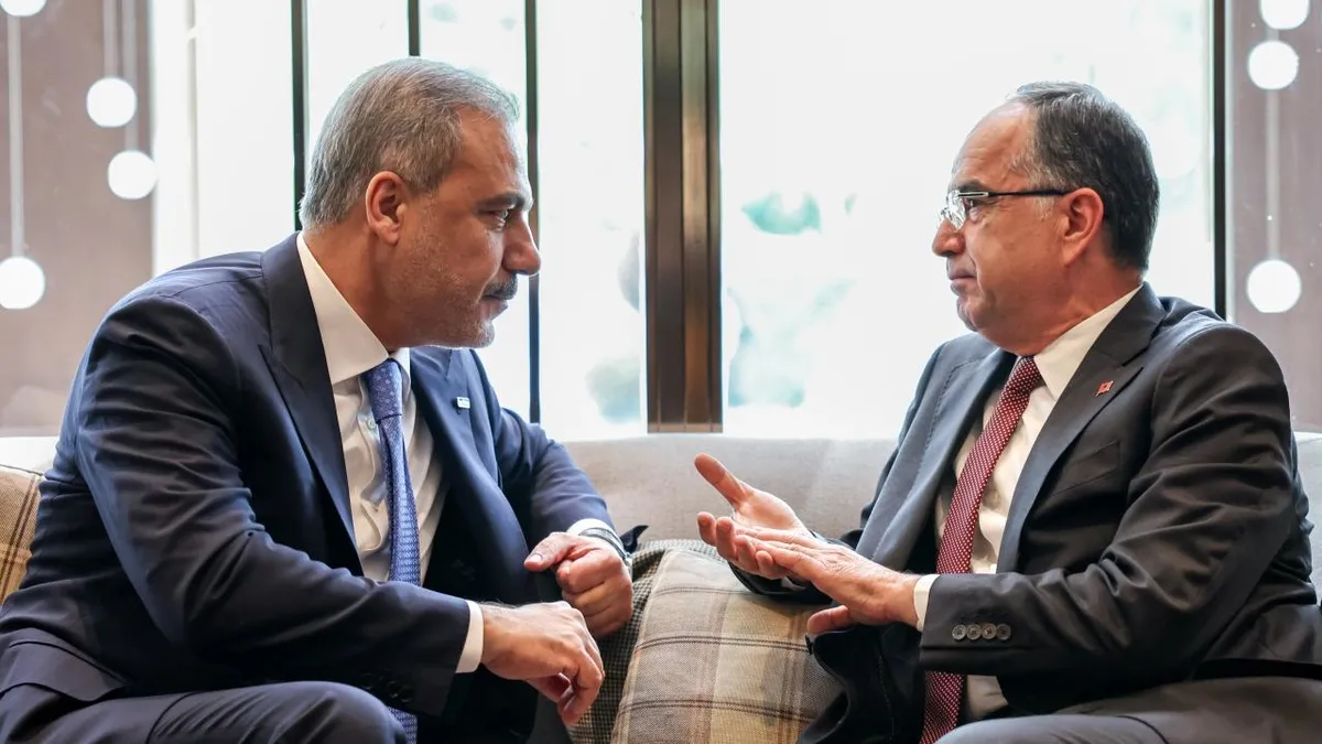 Dışişleri Bakanı Hakan Fidan Arnavutluk Cumhurbaşkanı Begay ile görüştü Dışişleri Bakanı Hakan Fidan Arnavutluk Cumhurbaşkanı Begay ile görüştü
