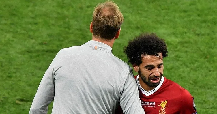 Mohamed Salah gözyaşlarıyla sahayı terk etti