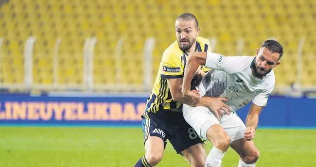 Caner Erkin'in ortası yok