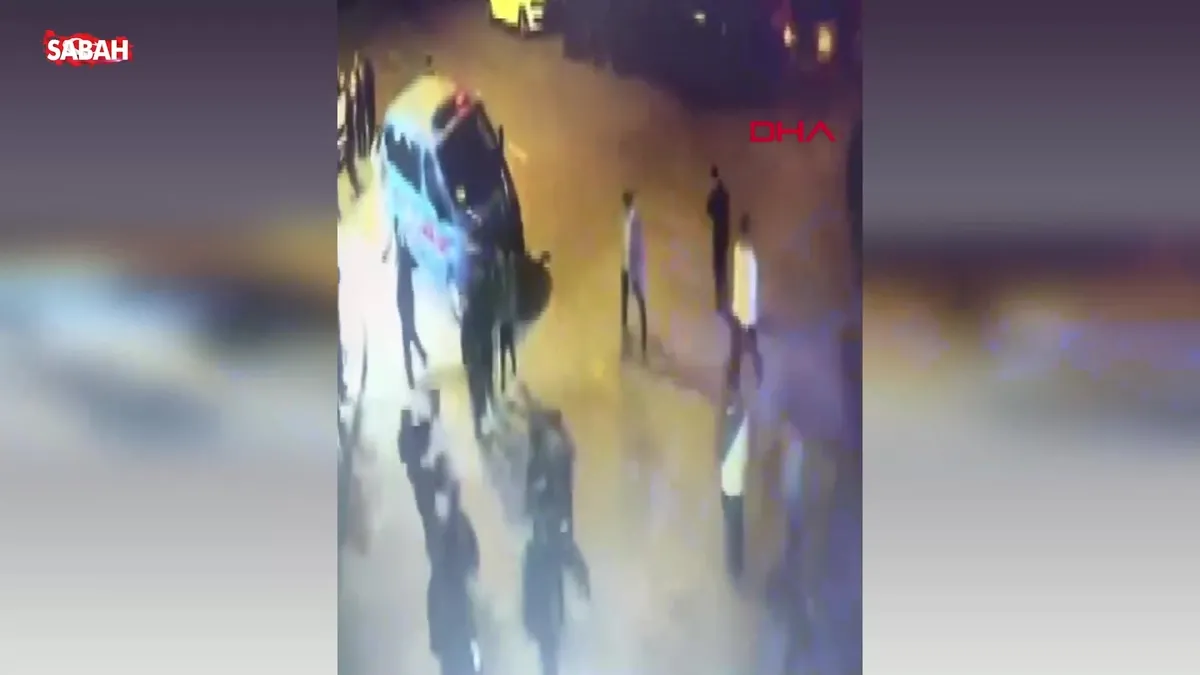Yalova’da kanlı kavga kamerada: 6 kişi yaralandı | Video videosunu izle Yalova’da kanlı kavga kamerada: 6 kişi yaralandı | Video videosunu izle