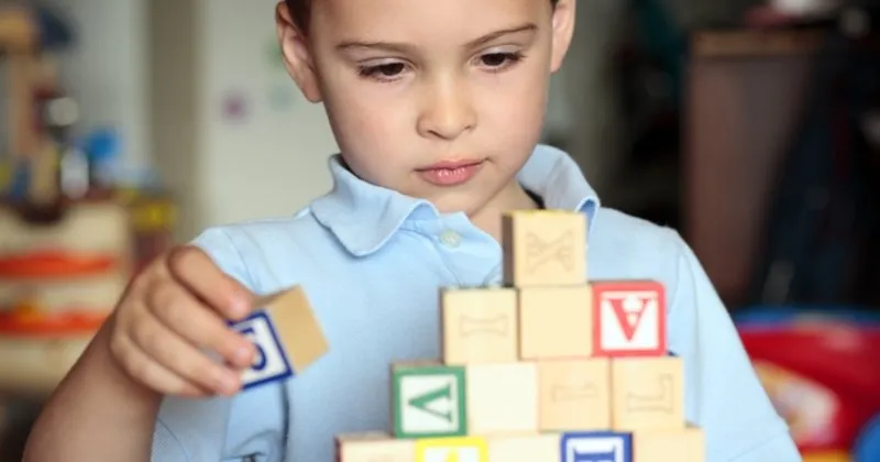 otizm ve savant sendromu belirtileri