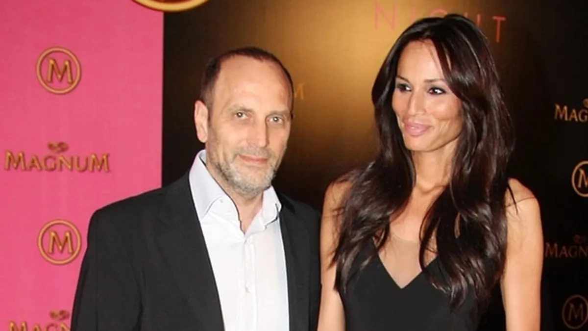 Güzide Duran’ın çekişmeli boşanma davası devam ediyor: Fikret Orman tanık oldu Güzide Duran’ın çekişmeli boşanma davası devam ediyor: Fikret Orman tanık oldu