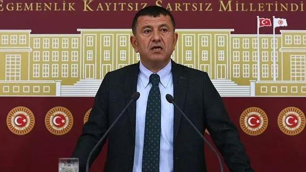 chp-yine-sasirtmadi-teroriste-gazeteci-demekle-yetinmeyip-selahattin-demirtasa-sahip-ciktilar-1664281029372.jpeg CHP yine şaşırtmadı! Teröriste