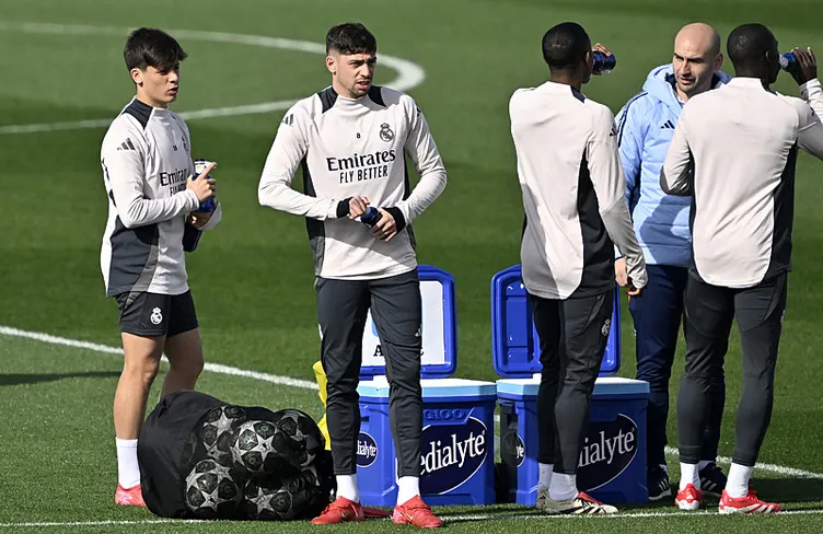 Son dakika haberi: Arda Güler için bomba iddia! İspanyol basını teklifi duyurdu...