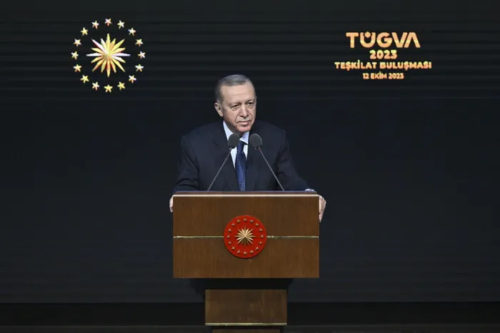 son-dakika-ankarada-tugva-teskilat-bulusmasi-baskan-erdogandan-onemli-aciklamalar-1697128390442.jpg SON DAKİKA | Başkan Erdoğan'dan İsrail zulmüne sert tepki: Gazze'de su yok, ekmek yok, gıda yok!