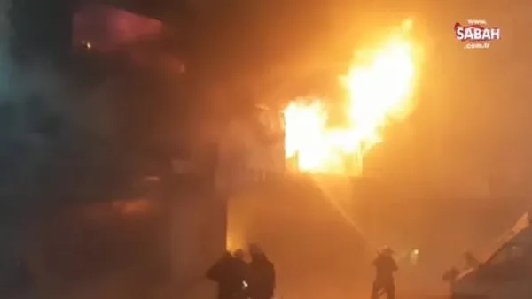 SON DAKİKA: İstanbul İSTOÇ'ta yangın! Olay yerinde ilk görüntüler... | Video