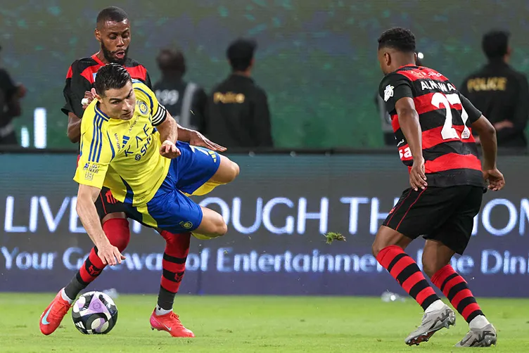 Cristiano Ronaldo’dan muazzam bir gol! Dünya rekoruna bir adım daha yaklaştı...