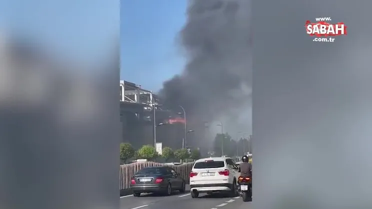 Son Dakika: İstinye'deki AVM'de yangın! Olay yerine çok sayıda ekip sevk edildi! | Video