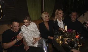 Aksesuvarlar yıkılıyor