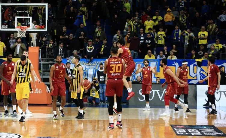 Fenerbahçe Beko - Galatasaray Doğa Sigorta maçından kareler