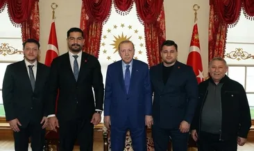 Başkan Erdoğan, Türkiye Güreş Federasyonu Başkanı Taha Akgül’ü kabul etti