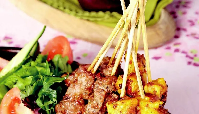 Tavuk Şiş (Sate Ayam)