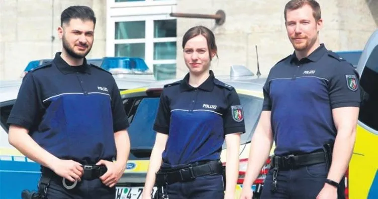 Polizei’da polo tişört dönemi