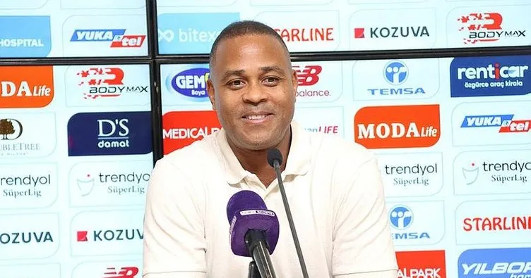 Adana Demirspor Teknik Direktörü Patrick Kluivert: ”Daha fazla gol atamadığımız için üzgünüz”