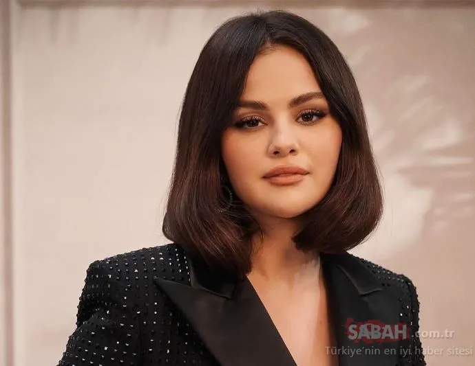 Ödül töreninde yeni görüntüsüyle herkesi şaşırtmıştı! Dünyaca ünlü şarkıcı Selena Gomez nasıl zayıfladı? Eski halinden eser kalmadı!