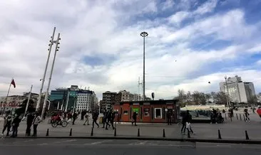 Son dakika haberi: İBB Taksim Meydanı’nın ortasına oturma banklarını söküp ATM’leri dikti