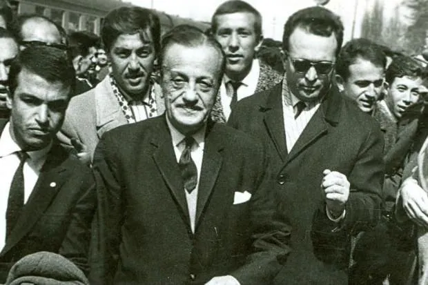Türk edebiyatının üstadı ve bir dava adamı: Necip Fazıl Kısakürek