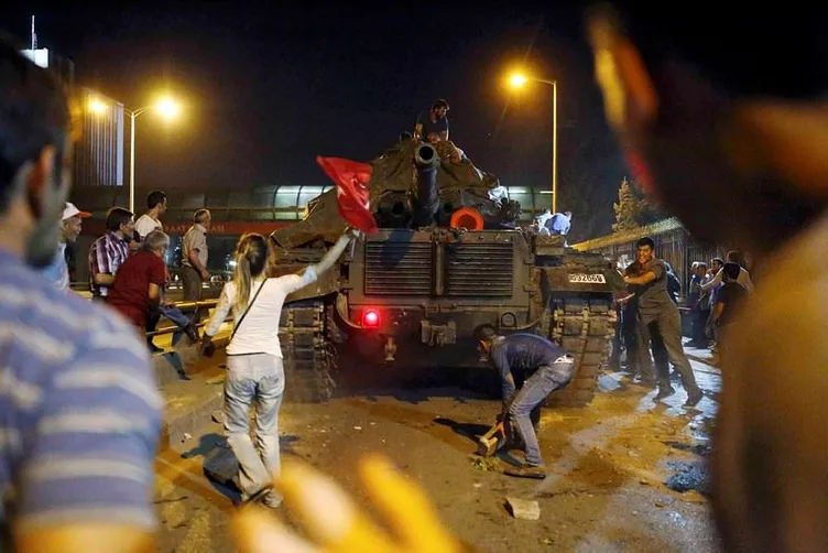 İşte 15 Temmuz hain darbe girişiminde yaşananlar!.