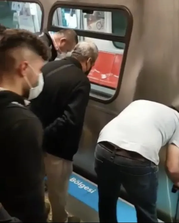 Son dakika haberi: Şişli metrosunda raylar arasına düştü üzerinden 2 vagon geçti! Yaralı olarak kurtuldu... - - En Son Haber
