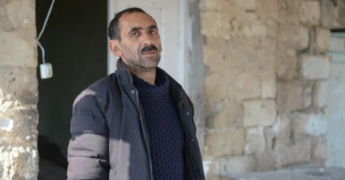 Cephe hattındaki Hasankaya köyünde tek başına yaşıyor