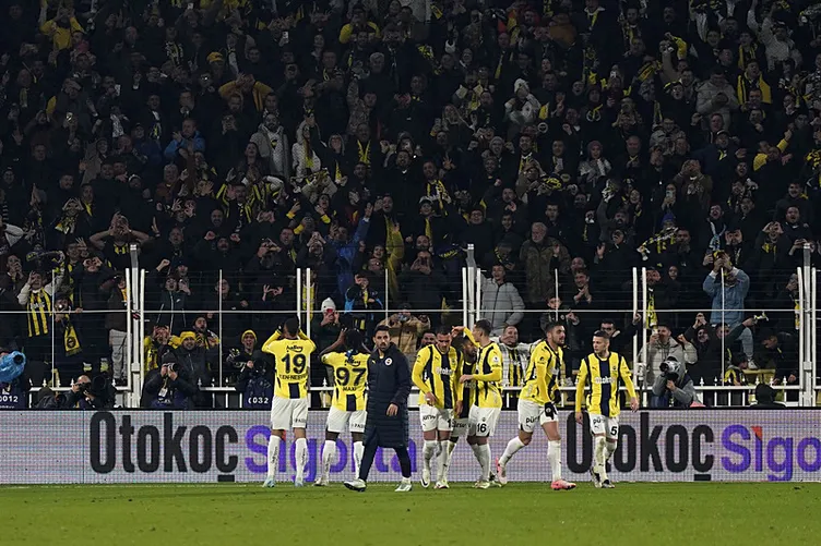 SON DAKİKA HABERİ: Fenerbahçe’de En-Nesyri bir ilki yaşadı! Sonradan girip maça damgasını vurdu...