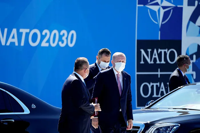 son-dakika-natoda-kritik-erdogan-macron-zirvesi-masada-bu-konular-var-1623662513394.jpg SON DAKİKA: NATO Zirvesinde baş döndüren diplomasi trafiği! Başkan Erdoğan'dan peş peşe kritik temaslar...