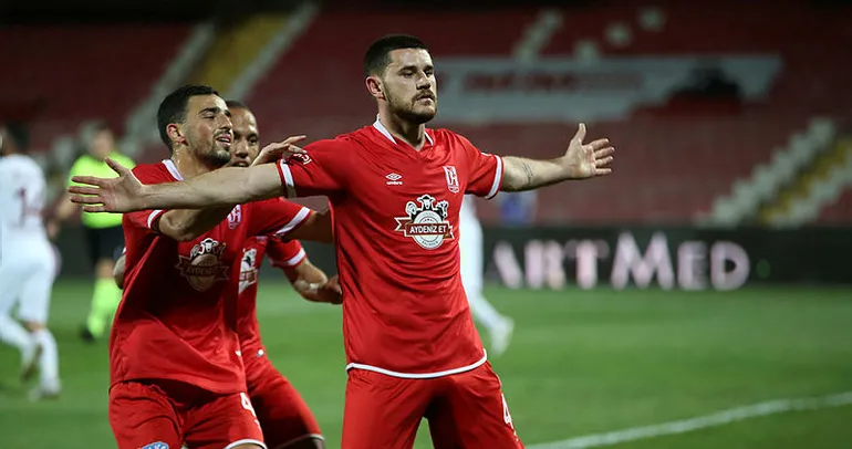 Golünü savaşta kaybettiği babasına adadı!