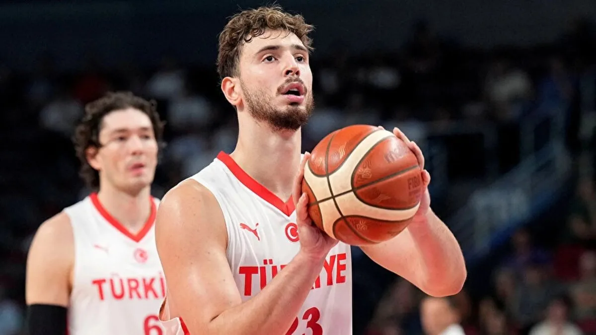 12 DEV ADAM POTADA YARI FİNALDE! Türkiye – Yunanistan basketbol maçı hangi kanalda, saat kaçta başlayacak? Devler sahaya çıkıyor!