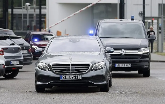 Almanya’da aşırı sağa operasyon: ‘Terör’ hücresi çökertildi
